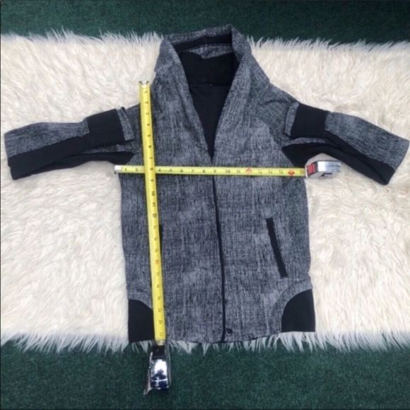 Lululemon To Class Jacket Burlap and Black - Picture 8 of 8